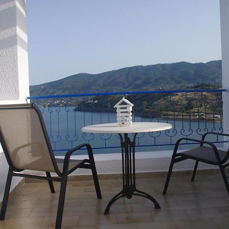 Rania Studios Poros Town Eksteriør bilde